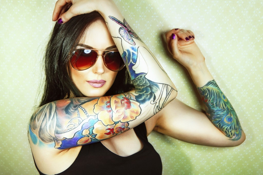 Girl-With-Tattoos-iStock_000042338716_Medium-1024x682
